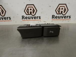 Gebruikte PDC Schakelaar Opel Meriva 1.4 Turbo 16V Ecotec Prijs € 15,00 Margeregeling aangeboden door Autorecycling Reuvers B.V.