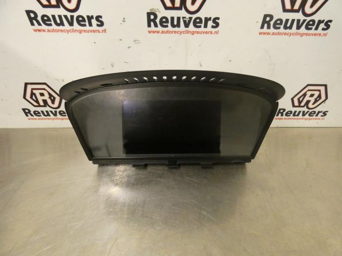 Display Multi Media regelunit van een BMW 3 serie Touring (E91) 318i 16V 2007