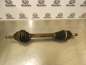 Gebruikte Homokineetas links-voor Peugeot 207/207+ (WA/WC/WM) 1.6 HDi 16V Prijs € 35,00 Margeregeling aangeboden door Autorecycling Reuvers B.V.