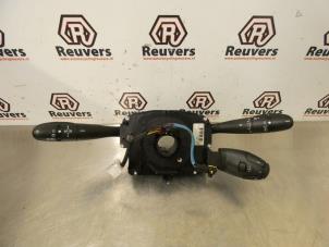 Gebruikte Licht + Raw Schakelaar Peugeot 207/207+ (WA/WC/WM) 1.6 HDi 16V Prijs € 50,00 Margeregeling aangeboden door Autorecycling Reuvers B.V.