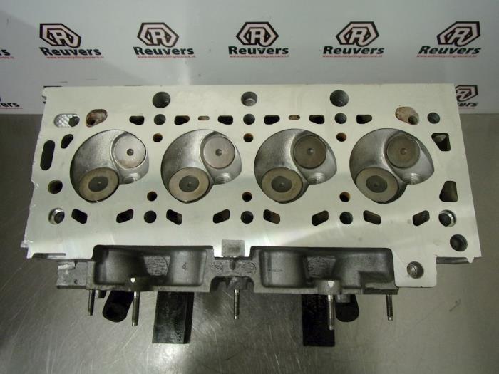 Gebruikte Cilinderkop Citroen Nemo (AA) 1.4 Prijs € 225,00 Margeregeling aangeboden door Autorecycling Reuvers B.V.