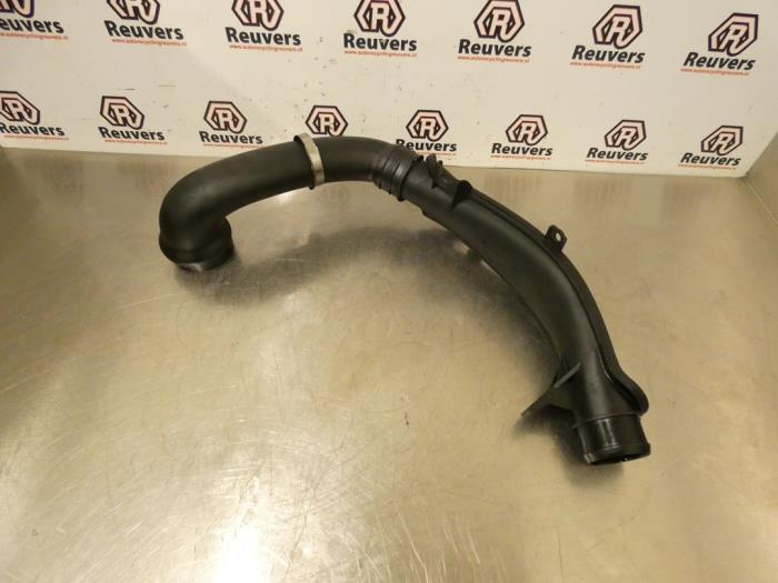 Gebruikte Intercooler Buis Peugeot 3008 I (0U/HU) 1.6 16V THP 155 Prijs € 30,00 Margeregeling aangeboden door Autorecycling Reuvers B.V.