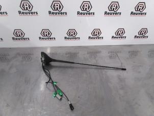 Gebruikte Antenne Peugeot 308 (4A/C) 1.6 VTI 16V Prijs € 20,00 Margeregeling aangeboden door Autorecycling Reuvers B.V.