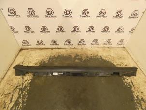 Gebruikte Sideskirt rechts BMW 7 serie (F01/02/03/04) Active Hybrid V8 32V Prijs € 60,00 Margeregeling aangeboden door Autorecycling Reuvers B.V.