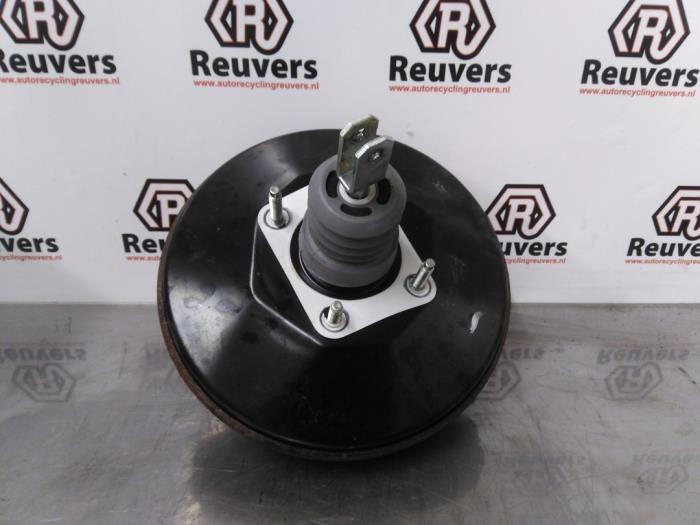 Gebruikte Rembekrachtiger Suzuki Swift (ZA/ZC/ZD) 1.2 16V Prijs € 35,00 Margeregeling aangeboden door Autorecycling Reuvers B.V.