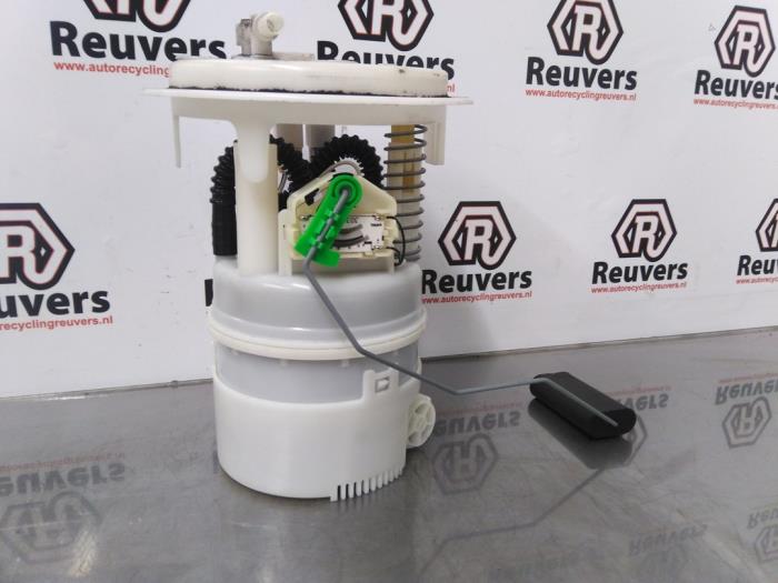 Gebruikte Tank element Pomp Peugeot 3008 I (0U/HU) 1.6 VTI 16V Prijs € 35,00 Margeregeling aangeboden door Autorecycling Reuvers B.V.