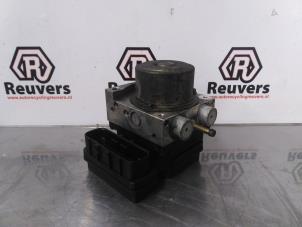 Gebruikte ABS Pomp Nissan Elgrand Prijs € 225,00 Margeregeling aangeboden door Autorecycling Reuvers B.V.