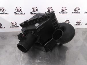 Gebruikte Luchtfilterhuis Nissan Elgrand Prijs € 50,00 Margeregeling aangeboden door Autorecycling Reuvers B.V.