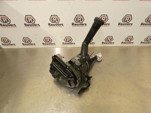 Gebruikte Servopomp Peugeot 308 SW (4E/H) 1.6 VTI 16V Prijs € 50,00 Margeregeling aangeboden door Autorecycling Reuvers B.V.