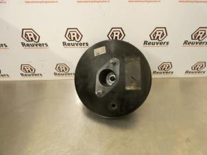 Gebruikte Rembooster Peugeot 308 SW (4E/H) 1.6 VTI 16V Prijs € 40,00 Margeregeling aangeboden door Autorecycling Reuvers B.V.