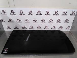 Gebruikte Extra Ruit 4Deurs links-achter Nissan Elgrand Prijs € 75,00 Margeregeling aangeboden door Autorecycling Reuvers B.V.