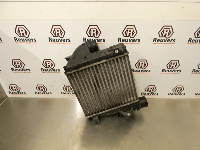 Gebruikte Intercooler Peugeot 308 SW (L4/L9/LC/LJ/LR) 1.6 BlueHDi 120 Prijs € 35,00 Margeregeling aangeboden door Autorecycling Reuvers B.V.