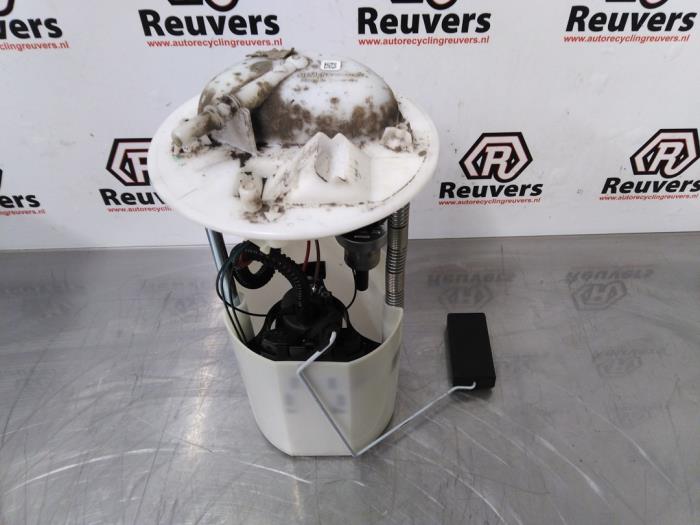 Gebruikte Tank element Pomp Ford Ka II 1.2 Prijs € 25,00 Margeregeling aangeboden door Autorecycling Reuvers B.V.