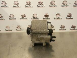 Dynamo van een Porsche Cayenne (9PA) 3.2 V6 24V 2004