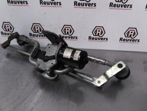 Gebruikte Ruitenwismotor + Mechaniek Peugeot Expert (G9) 1.6 HDi 90 Prijs € 40,00 Margeregeling aangeboden door Autorecycling Reuvers B.V.