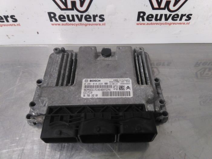 Gebruikte Computer Motormanagement Peugeot Expert (G9) 1.6 HDi 90 Prijs € 100,00 Margeregeling aangeboden door Autorecycling Reuvers B.V.
