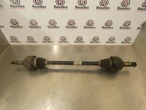 Gebruikte Steekas links-achter Porsche Cayenne (9PA) 3.2 V6 24V Prijs € 35,00 Margeregeling aangeboden door Autorecycling Reuvers B.V.