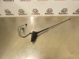 Gebruikte Antenne Peugeot 308 SW (4E/H) 1.6 VTI 16V Prijs € 20,00 Margeregeling aangeboden door Autorecycling Reuvers B.V.