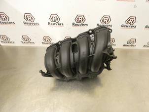 Gebruikte Inlaatspruitstuk Peugeot 308 SW (4E/H) 1.6 VTI 16V Prijs € 35,00 Margeregeling aangeboden door Autorecycling Reuvers B.V.