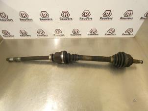 Gebruikte Aandrijfas rechts-voor Citroen Berlingo 1.6 Hdi 75 16V Phase 1 Prijs € 35,00 Margeregeling aangeboden door Autorecycling Reuvers B.V.