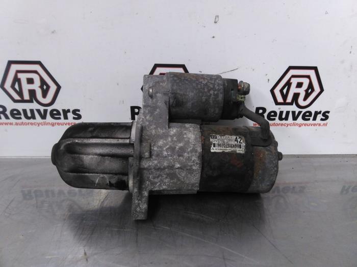 Gebruikte Startmotor Mitsubishi Colt (Z2/Z3) 1.1 12V Prijs € 40,00 Margeregeling aangeboden door Autorecycling Reuvers B.V.