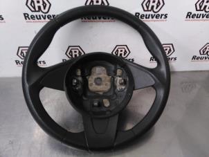 Gebruikte Stuurwiel Ford Ka II 1.2 Prijs € 20,00 Margeregeling aangeboden door Autorecycling Reuvers B.V.