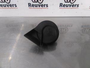 Gebruikte Toeter Audi A4 Avant (B7) 2.5 TDI V6 24V Prijs € 15,00 Margeregeling aangeboden door Autorecycling Reuvers B.V.