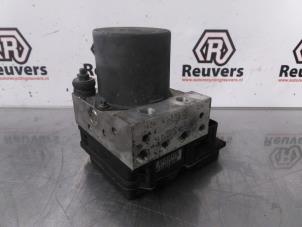 Gebruikte ABS Pomp Audi A4 Avant (B7) 2.5 TDI V6 24V Prijs € 60,00 Margeregeling aangeboden door Autorecycling Reuvers B.V.