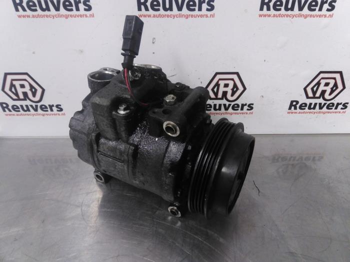 Gebruikte Pomp Airco Audi A4 Avant (B7) 2.5 TDI V6 24V Prijs € 60,00 Margeregeling aangeboden door Autorecycling Reuvers B.V.
