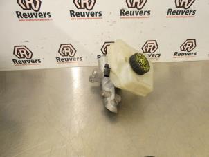 Gebruikte Hoofdremcilinder Mercedes E Combi (S211) 3.0 E-320 CDI V6 24V Prijs € 30,00 Margeregeling aangeboden door Autorecycling Reuvers B.V.