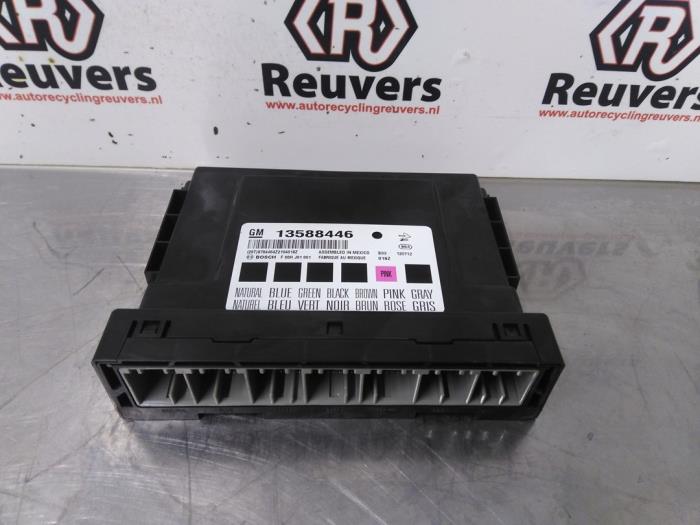Gebruikte Computer Body Control Opel Ampera 1.4 16V Prijs € 75,00 Margeregeling aangeboden door Autorecycling Reuvers B.V.