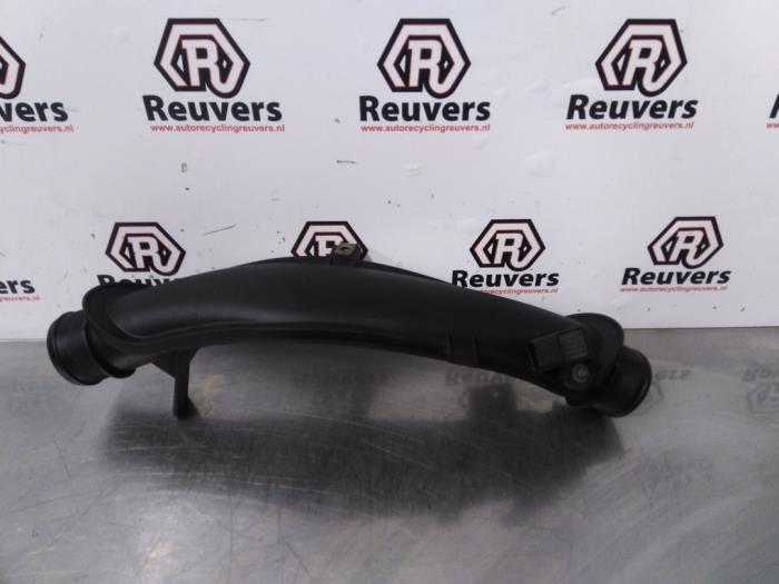 Gebruikte Intercooler Buis Peugeot 508 SW (8E/8U) 1.6 THP 16V Prijs € 20,00 Margeregeling aangeboden door Autorecycling Reuvers B.V.