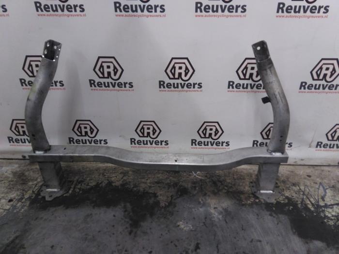 Gebruikte Subframe Peugeot 508 SW (8E/8U) 1.6 THP 16V Prijs € 75,00 Margeregeling aangeboden door Autorecycling Reuvers B.V.