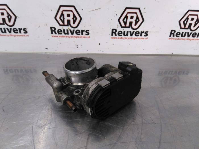 Gebruikte Gasklephuis Opel Corsa D 1.2 16V Prijs € 35,00 Margeregeling aangeboden door Autorecycling Reuvers B.V.