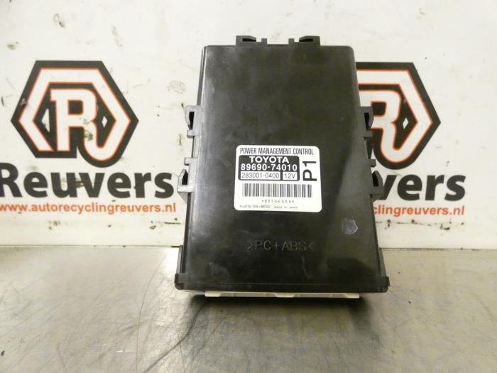 Gebruikte Computer Diversen Toyota iQ 1.0 12V VVT-i Prijs € 40,00 Margeregeling aangeboden door Autorecycling Reuvers B.V.
