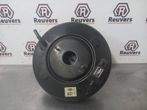 Gebruikte Rembekrachtiger Kia Rio III (UB) 1.2 CVVT 16V Prijs € 30,00 Margeregeling aangeboden door Autorecycling Reuvers B.V.