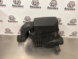 Gebruikte Luchtfilterhuis Kia Rio III (UB) 1.4 CVVT 16V Prijs € 50,00 Margeregeling aangeboden door Autorecycling Reuvers B.V.