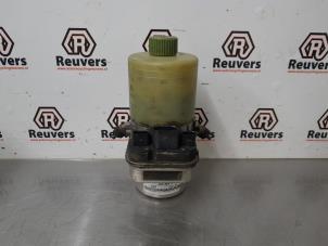 Gebruikte Pomp Servo Seat Ibiza III (6L1) 1.4 16V 75 Prijs € 60,00 Margeregeling aangeboden door Autorecycling Reuvers B.V.