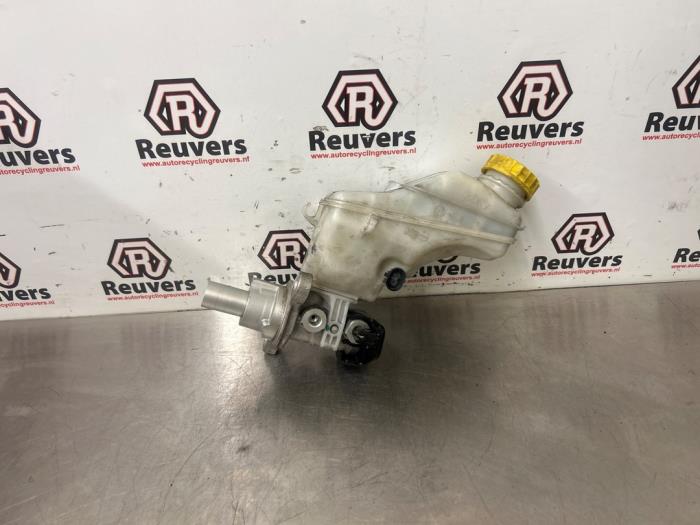 Gebruikte Hoofdremcilinder Alfa Romeo MiTo (955) 1.3 JTDm 16V Eco Prijs € 35,00 Margeregeling aangeboden door Autorecycling Reuvers B.V.