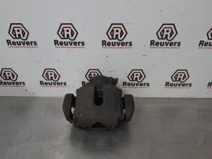 Gebruikte Remklauw (Tang) rechts-voor Landrover Range Rover III (LM) 4.4 V8 32V Prijs € 50,00 Margeregeling aangeboden door Autorecycling Reuvers B.V.
