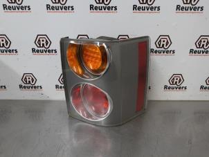 Gebruikte Achterlicht rechts Landrover Range Rover III (LM) 4.4 V8 32V Prijs € 200,00 Margeregeling aangeboden door Autorecycling Reuvers B.V.