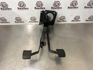 Gebruikte Pedalen Set Volkswagen LT I 2.4 D 28/31/35 Prijs € 75,00 Margeregeling aangeboden door Autorecycling Reuvers B.V.