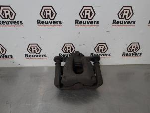 Gebruikte Remklauw (Tang) links-voor BMW 1 serie (E87/87N) 118d 16V Prijs € 20,00 Margeregeling aangeboden door Autorecycling Reuvers B.V.