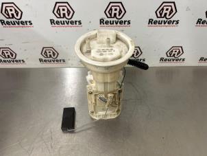 Gebruikte Tank element Pomp Volkswagen Polo III (6N2) 1.4 Prijs € 35,00 Margeregeling aangeboden door Autorecycling Reuvers B.V.