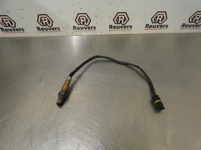 Lambda Sonde van een Chrysler Crossfire 3.2 V6 18V 2004