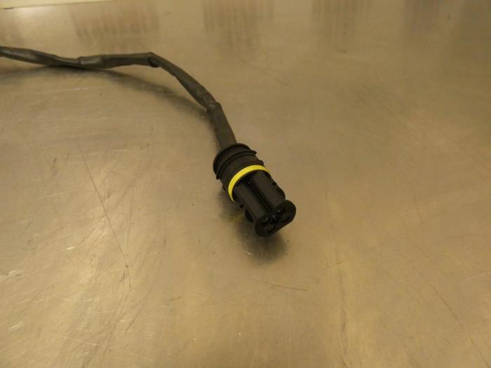 Lambda Sonde van een Chrysler Crossfire 3.2 V6 18V 2004