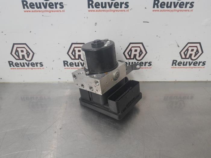 Gebruikte ABS Pomp BMW 1 serie (E87/87N) 118d 16V Prijs € 50,00 Margeregeling aangeboden door Autorecycling Reuvers B.V.