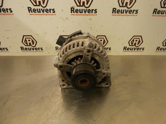 Gebruikte Dynamo Ford Fiesta 6 (JA8) 1.0 EcoBoost 12V 100 Prijs € 40,00 Margeregeling aangeboden door Autorecycling Reuvers B.V.