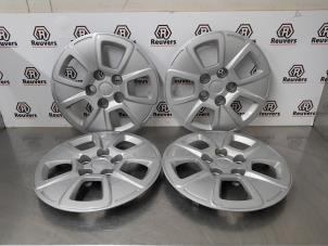 Gebruikte Wieldop set Kia Soul I (AM) 1.6 CVVT 16V Prijs € 40,00 Margeregeling aangeboden door Autorecycling Reuvers B.V.