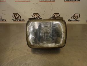 Gebruikte Koplamp rechts Suzuki Alto (SB308) 0.8 GA,GL,GLX Prijs € 25,00 Margeregeling aangeboden door Autorecycling Reuvers B.V.